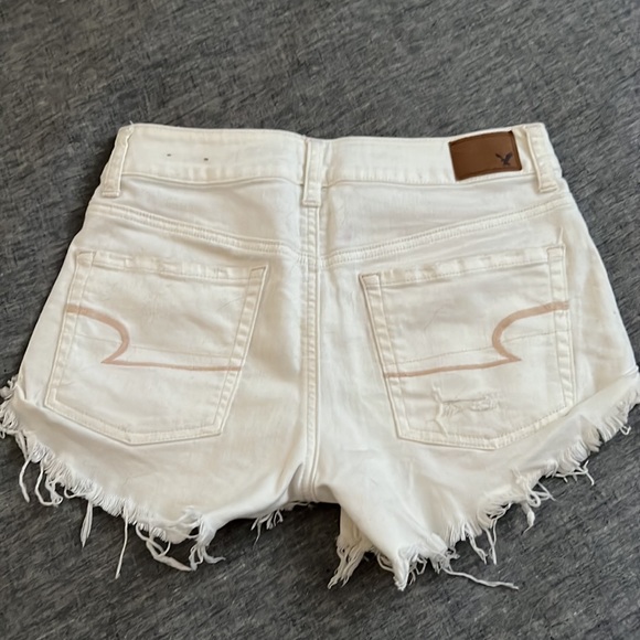 AE white distressed denim shorts - Picture 2 of 4